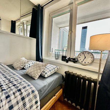 Palace 2 Wifi 600 Mbs 55'Tv Netflix Hbo 2Xmetro Appletv Warsawa Bagian luar foto