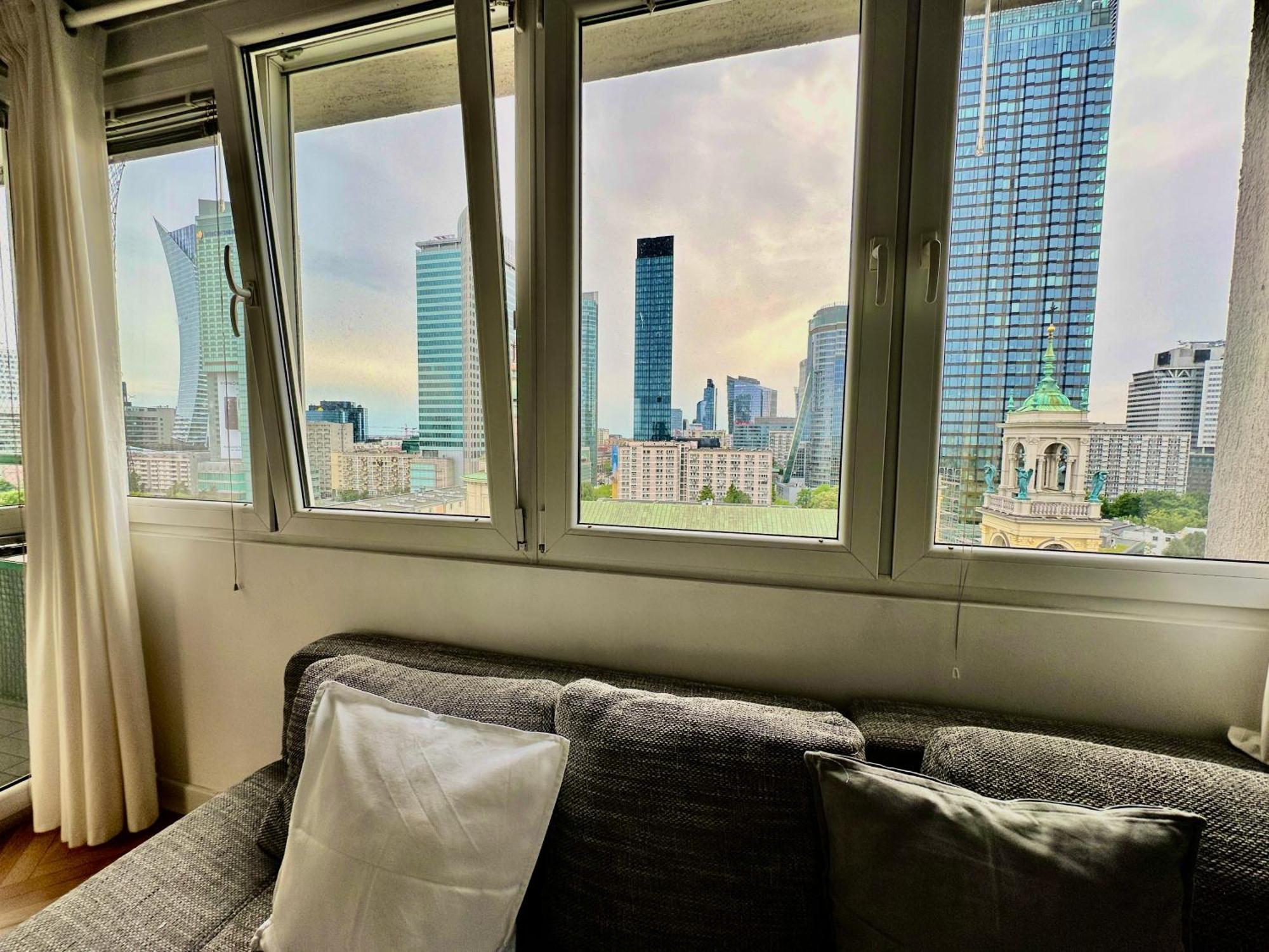 Palace 2 Wifi 600 Mbs 55'Tv Netflix Hbo 2Xmetro Appletv Warsawa Bagian luar foto